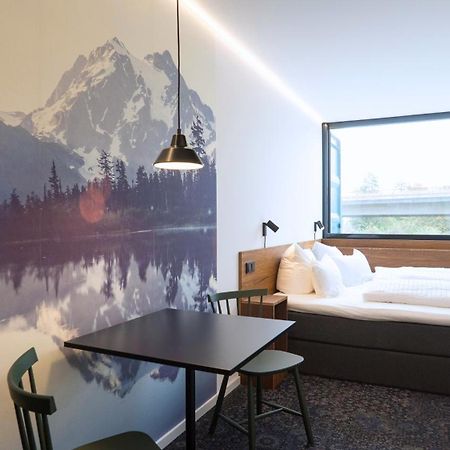Tin Inn - Heinsberg - Das Hotel Aus Hochwertig Ausgebauten Ueberseecontainern ภายนอก รูปภาพ
