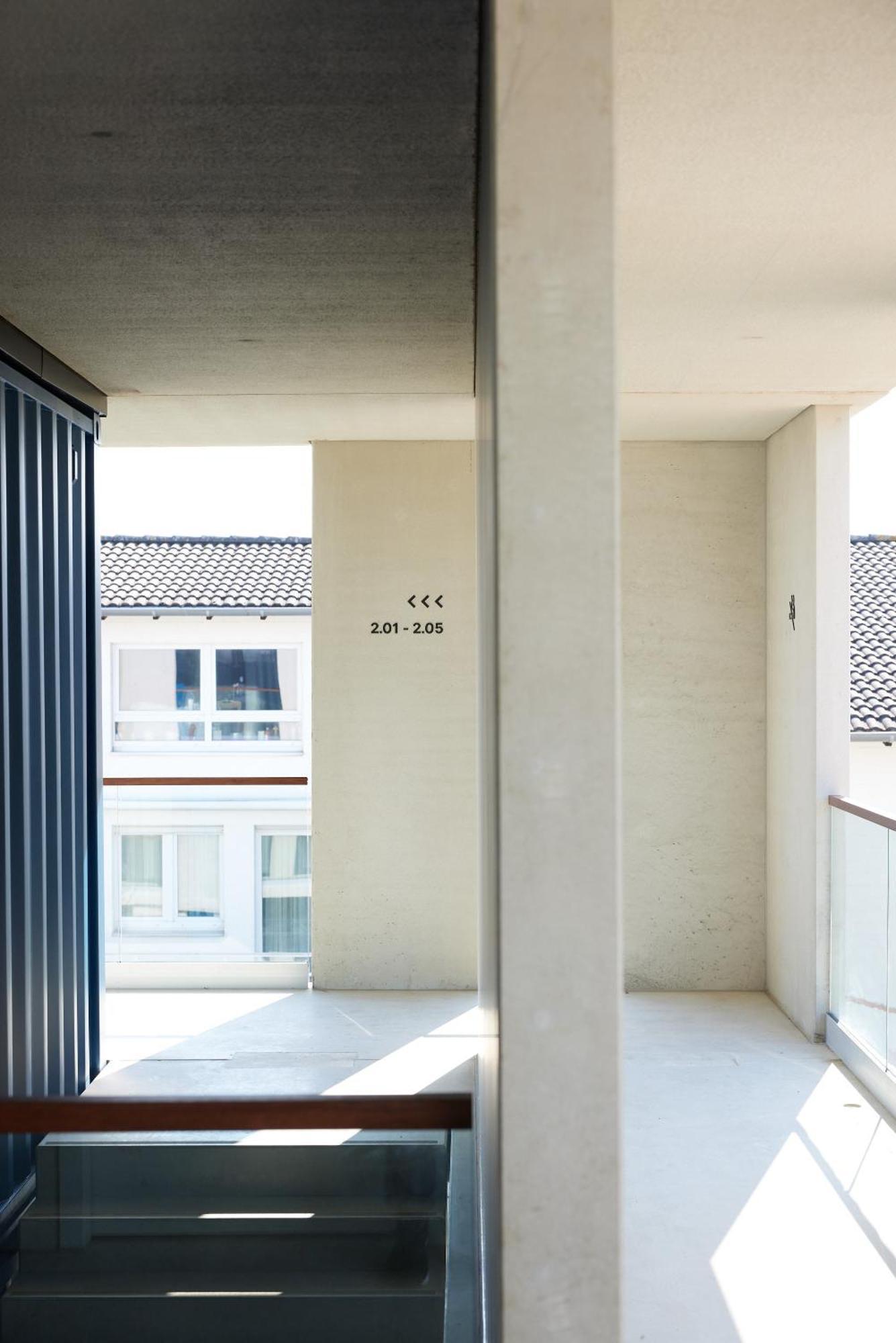 Tin Inn - Heinsberg - Das Hotel Aus Hochwertig Ausgebauten Ueberseecontainern ภายนอก รูปภาพ