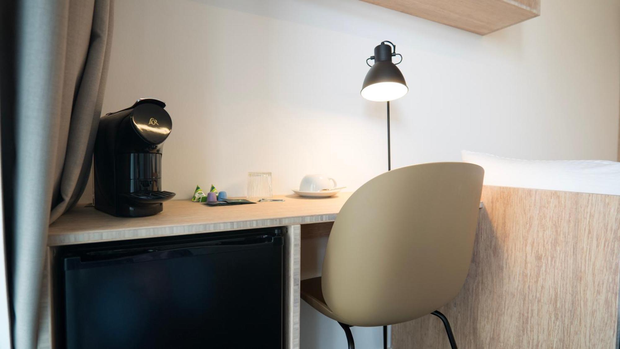 Tin Inn - Heinsberg - Das Hotel Aus Hochwertig Ausgebauten Ueberseecontainern ภายนอก รูปภาพ