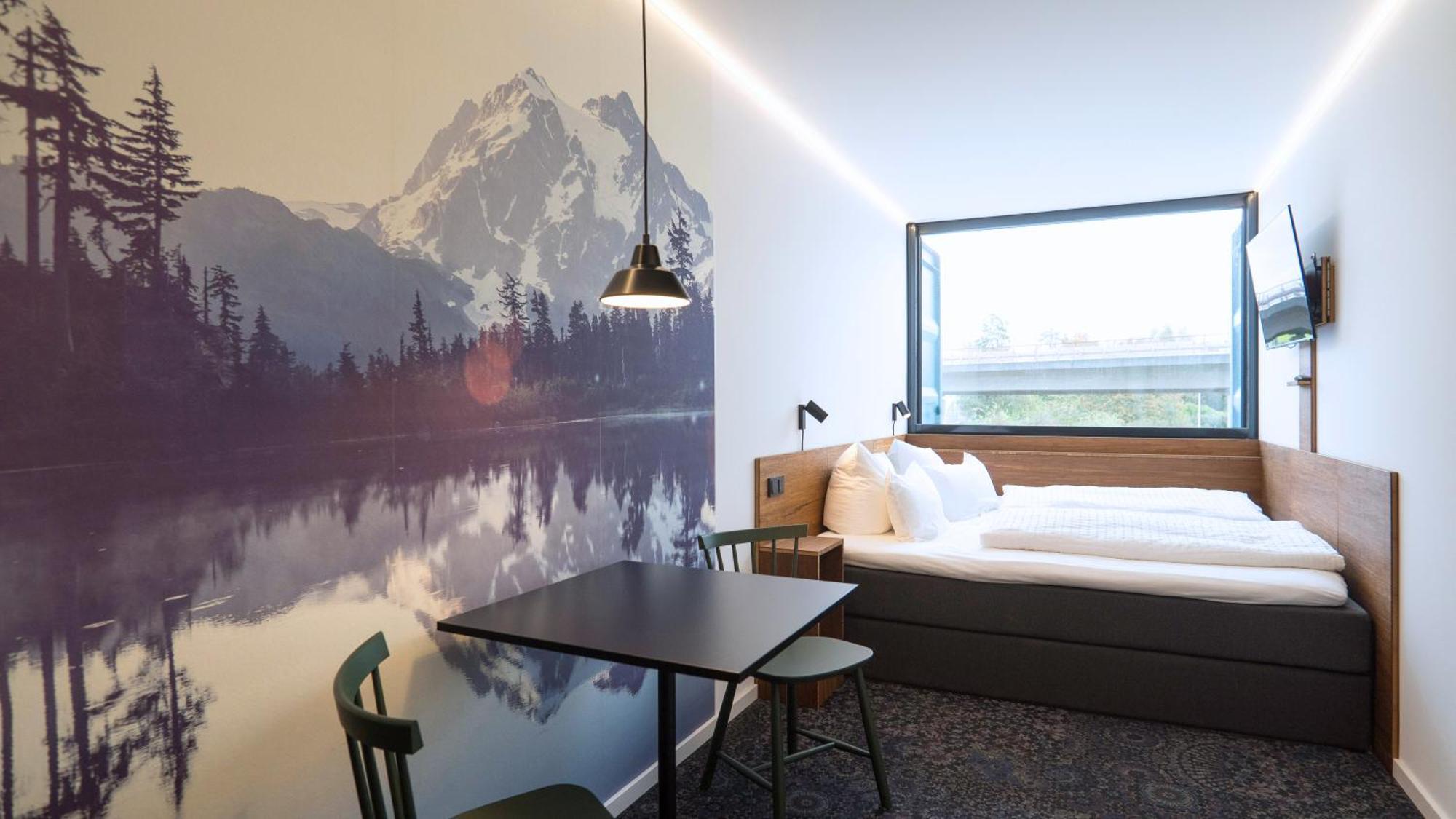 Tin Inn - Heinsberg - Das Hotel Aus Hochwertig Ausgebauten Ueberseecontainern ภายนอก รูปภาพ
